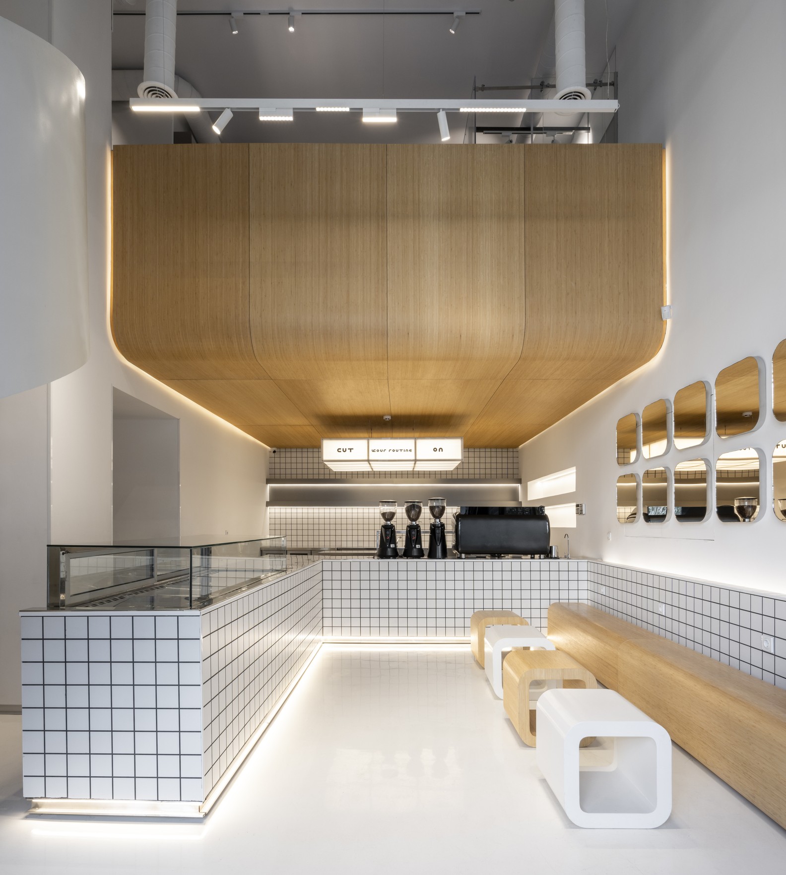 Cut-On Cafe Bakery