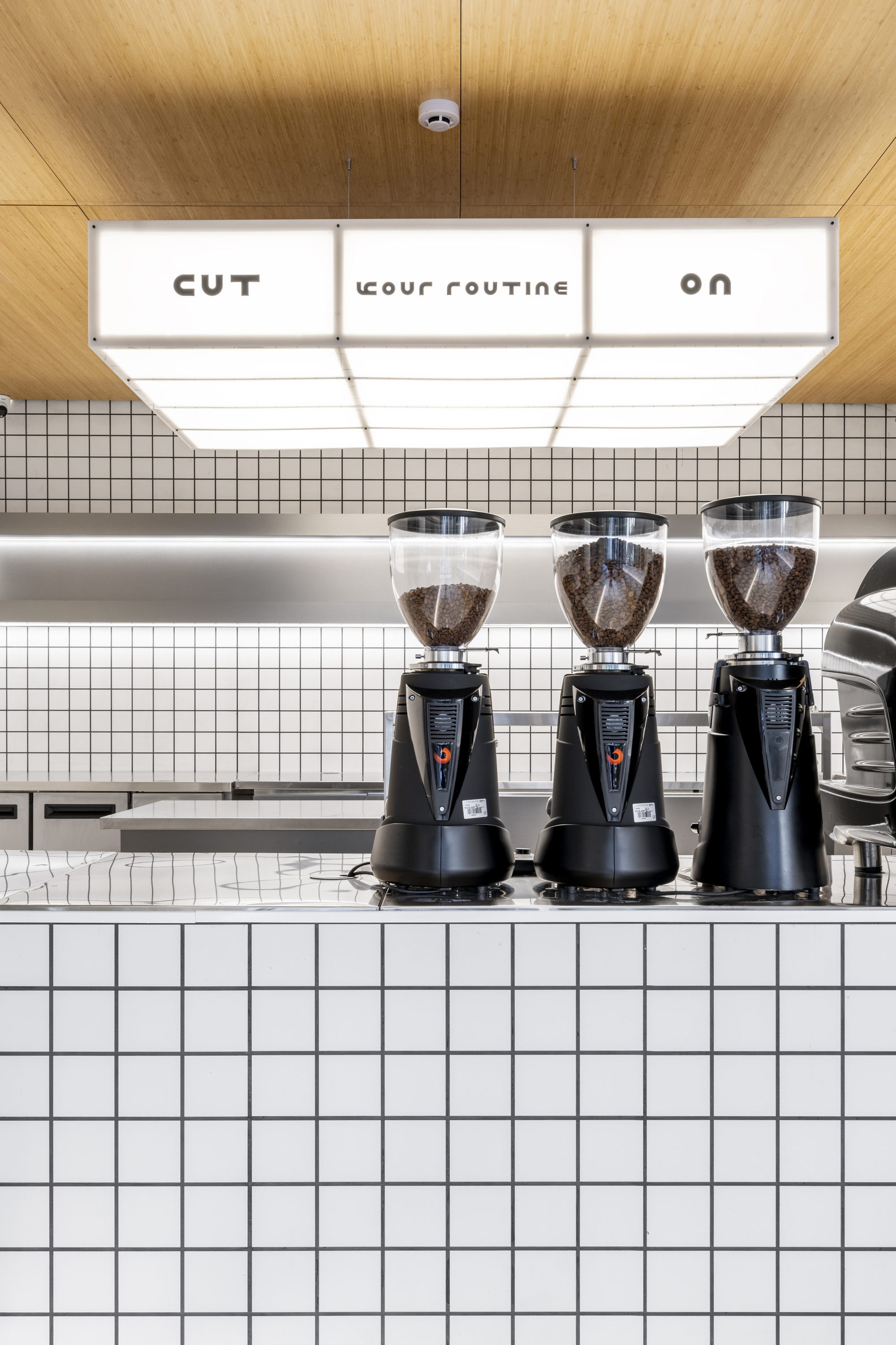 Cut-On Cafe Bakery
